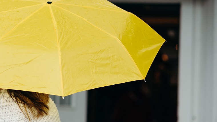 突然の雨も安心。子供に持たせたい折りたたみ傘おすすめ5選｜中学受験2023挑戦記ブログ ゆめねこ手帳